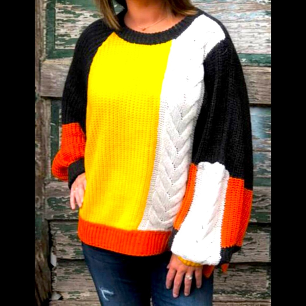 Beautiful Crew Neck Knitted Color Block Gorgeous Braided Design Thick Sweater